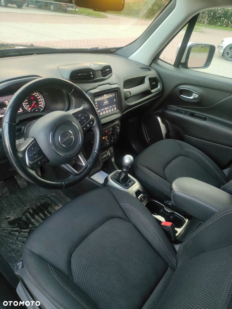 Jeep Renegade - 8