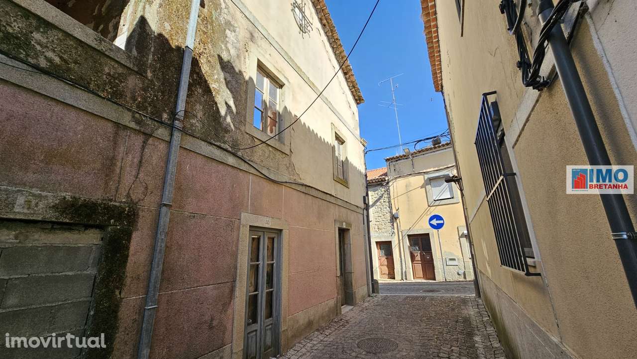 Moradia p/ Renovar em Alcains - Grande imagem: 2/13