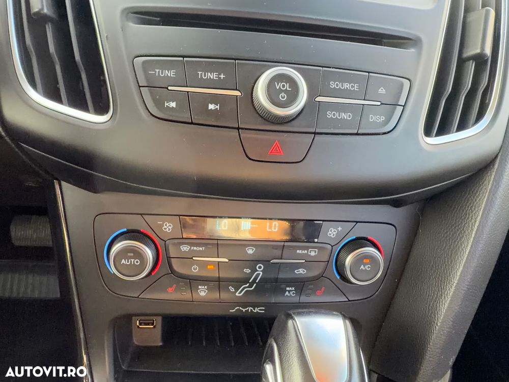 Ford Focus 1.6 Ti-VCT Aut. Titanium - 12