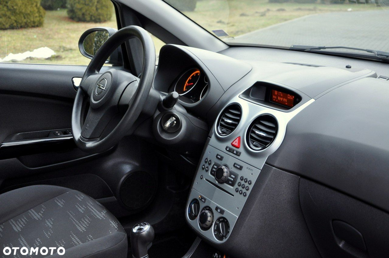 Opel Corsa - 18