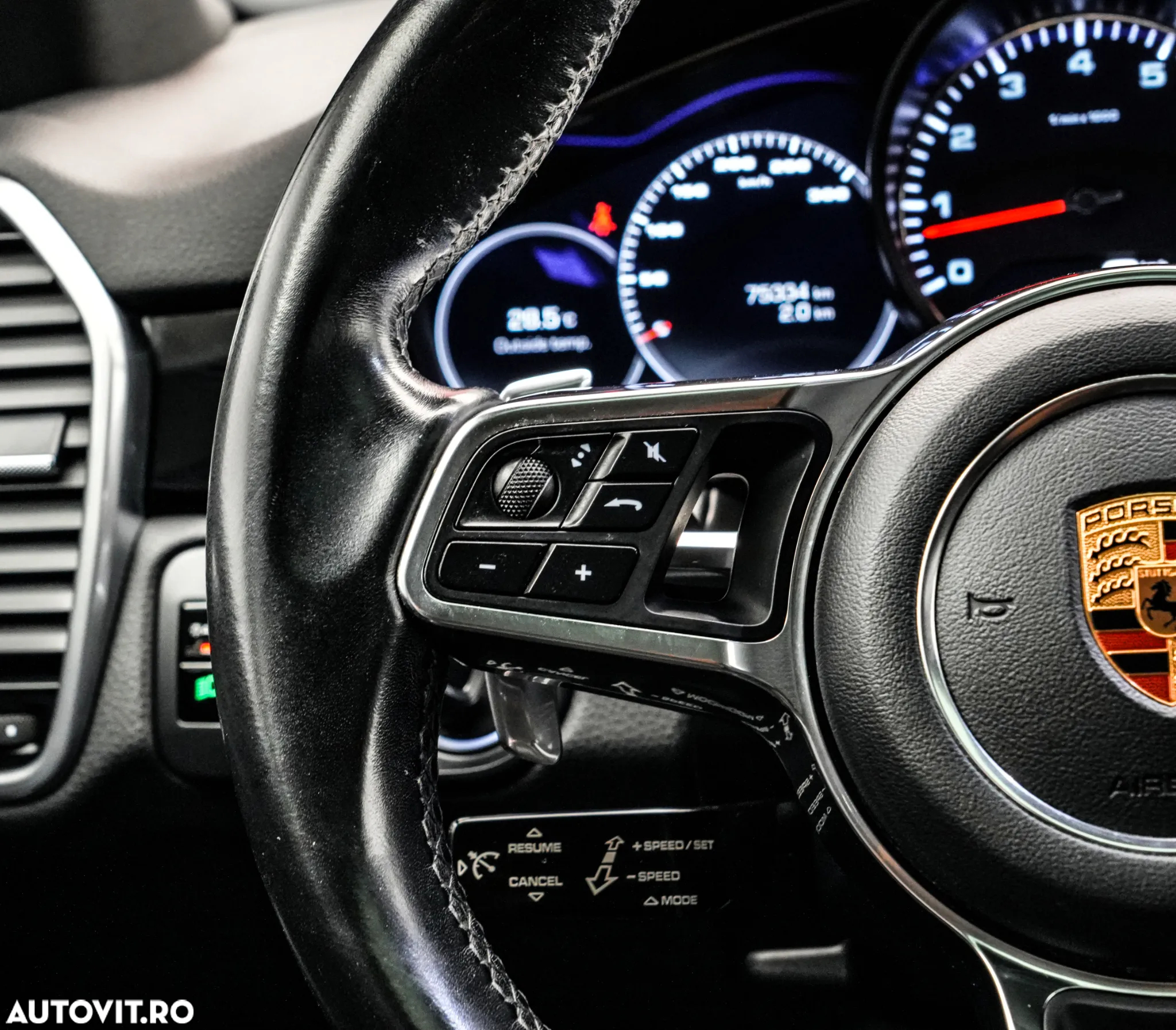 Porsche Cayenne S - 26