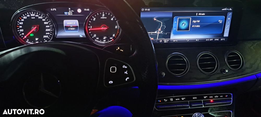 Mercedes-Benz E 220 d 9G-TRONIC Avantgarde - 11