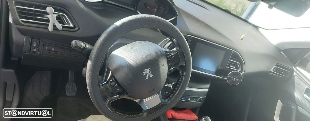 Peugeot 308 SW BlueHDi 120 Stop & Start Nível 2 Business-Line - 4