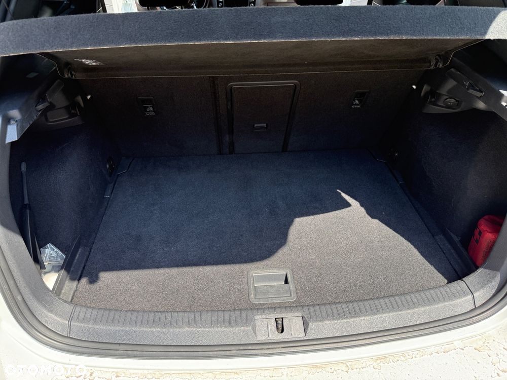 Volkswagen Golf GTI Performance BlueMotion Technology DSG - 25