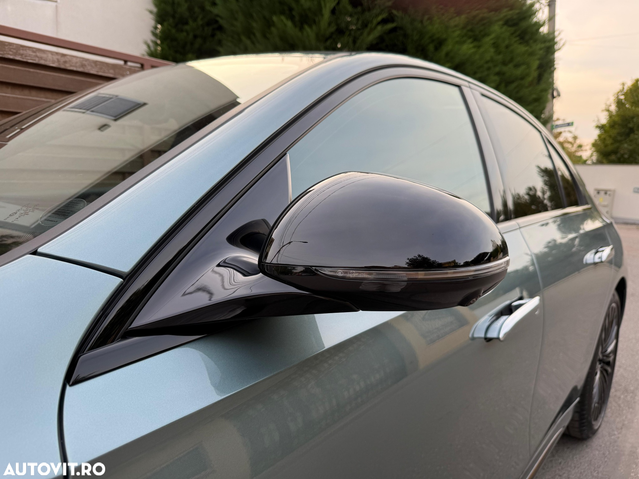 Mercedes-Benz E 200 T 9G-TRONIC Edition AMG Line - 11