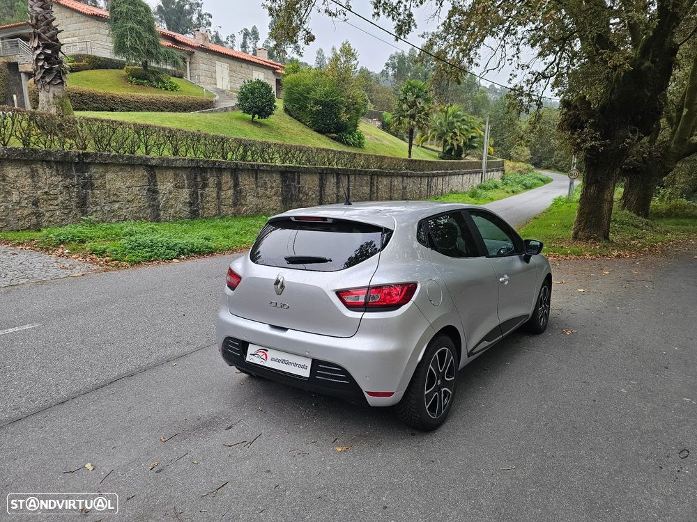 Renault Clio BLUE dCi 100 EVOLUTION - 8