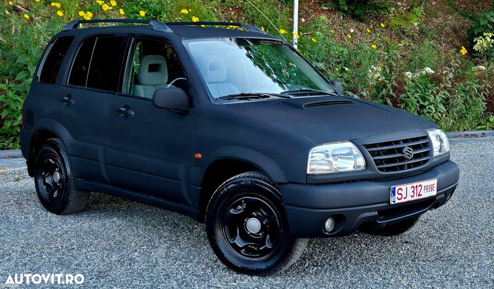 Suzuki Grand Vitara 2.0 TD Club - 12
