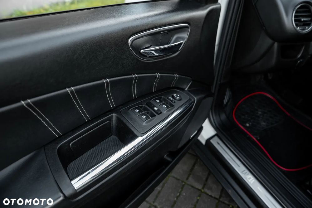 Lancia Delta 1.8 Di TurboJet 16v Automatik Platinum - 32