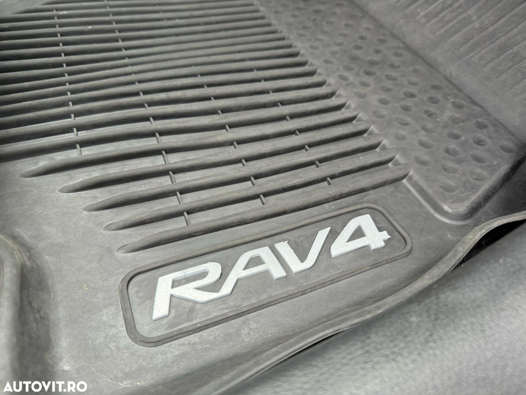 Toyota RAV4 2.0P CVT AWD Dynamic - 31