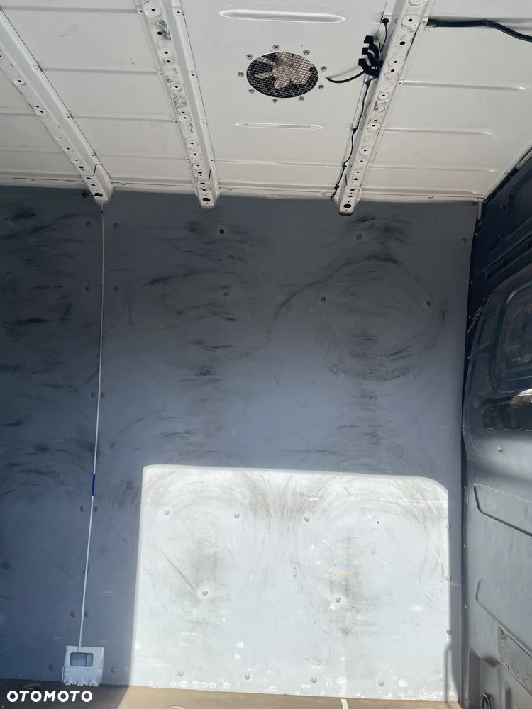 Mercedes-Benz SPRINTER - 9