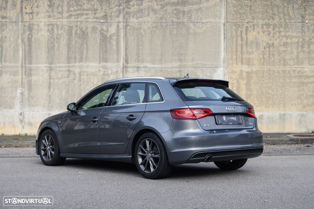 Audi A3 Sportback 1.6 TDI S-line - 4