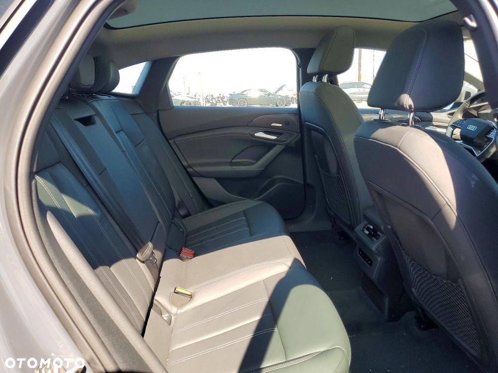 Audi A6 Sportback e-tron - 11