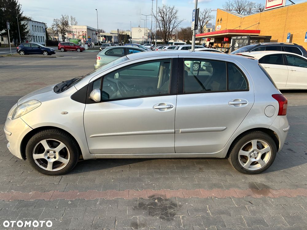 Toyota Yaris 1.3 Blue - 2