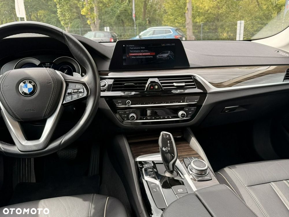 BMW Seria 5 - 22