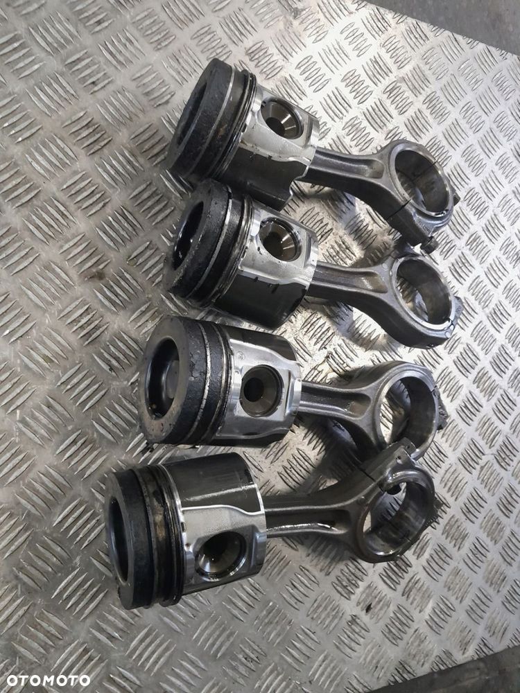 KORBOWÓD Z TŁOKIEM KORBOWODY TŁOKI RENAULT MIDLUM DXI 220 5 7 VOLVO FL - 3