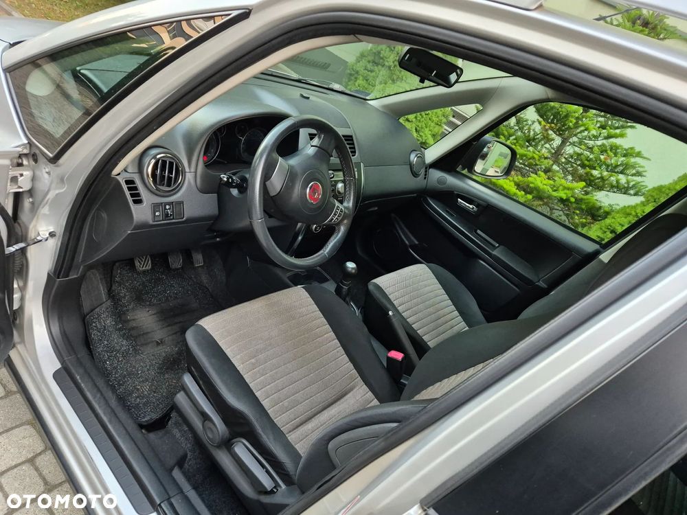 Fiat Sedici 1.6 16V 4x4 Emotion - 5