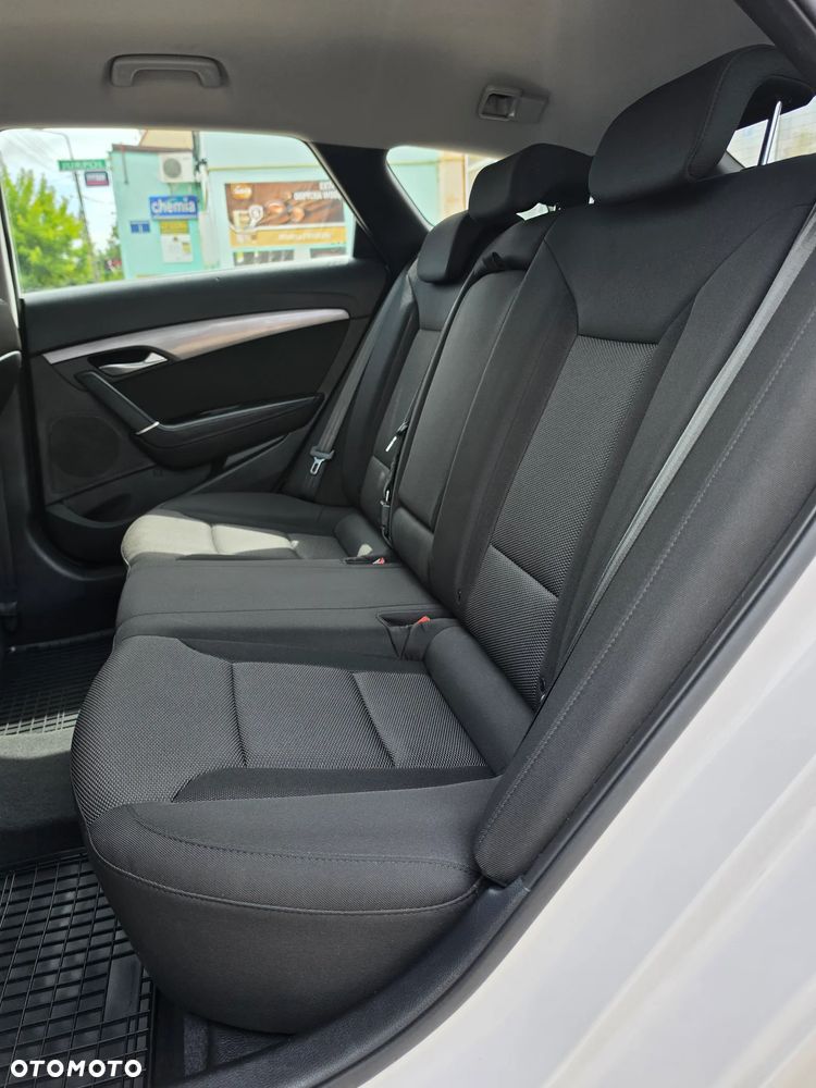 Hyundai i40 Kombi blue 1.6 Classic - 21