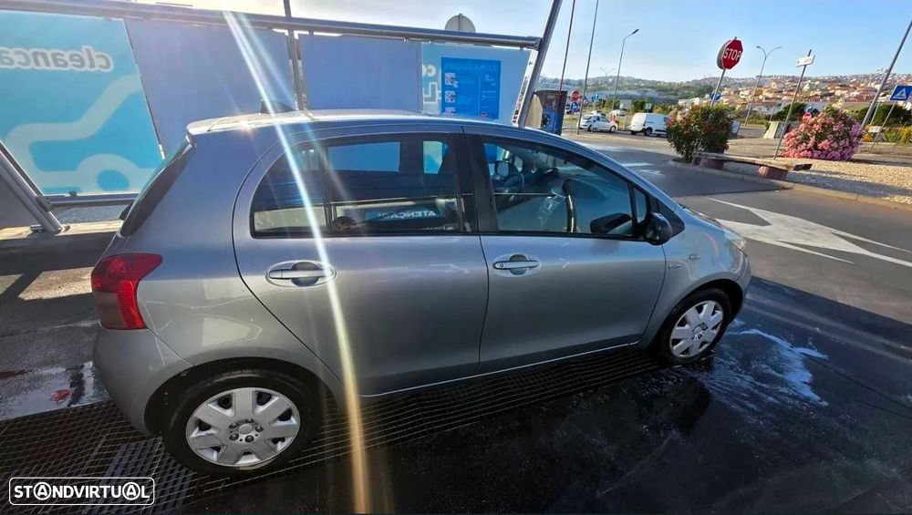 Toyota Yaris 1.4 D-4D - 5