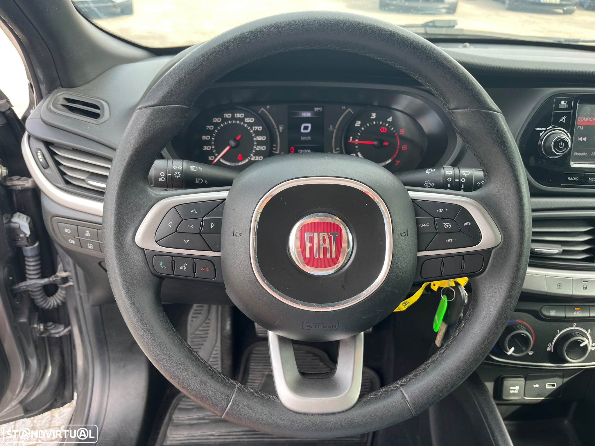 Fiat Tipo Station Wagon 1.3 M-Jet Street - 23