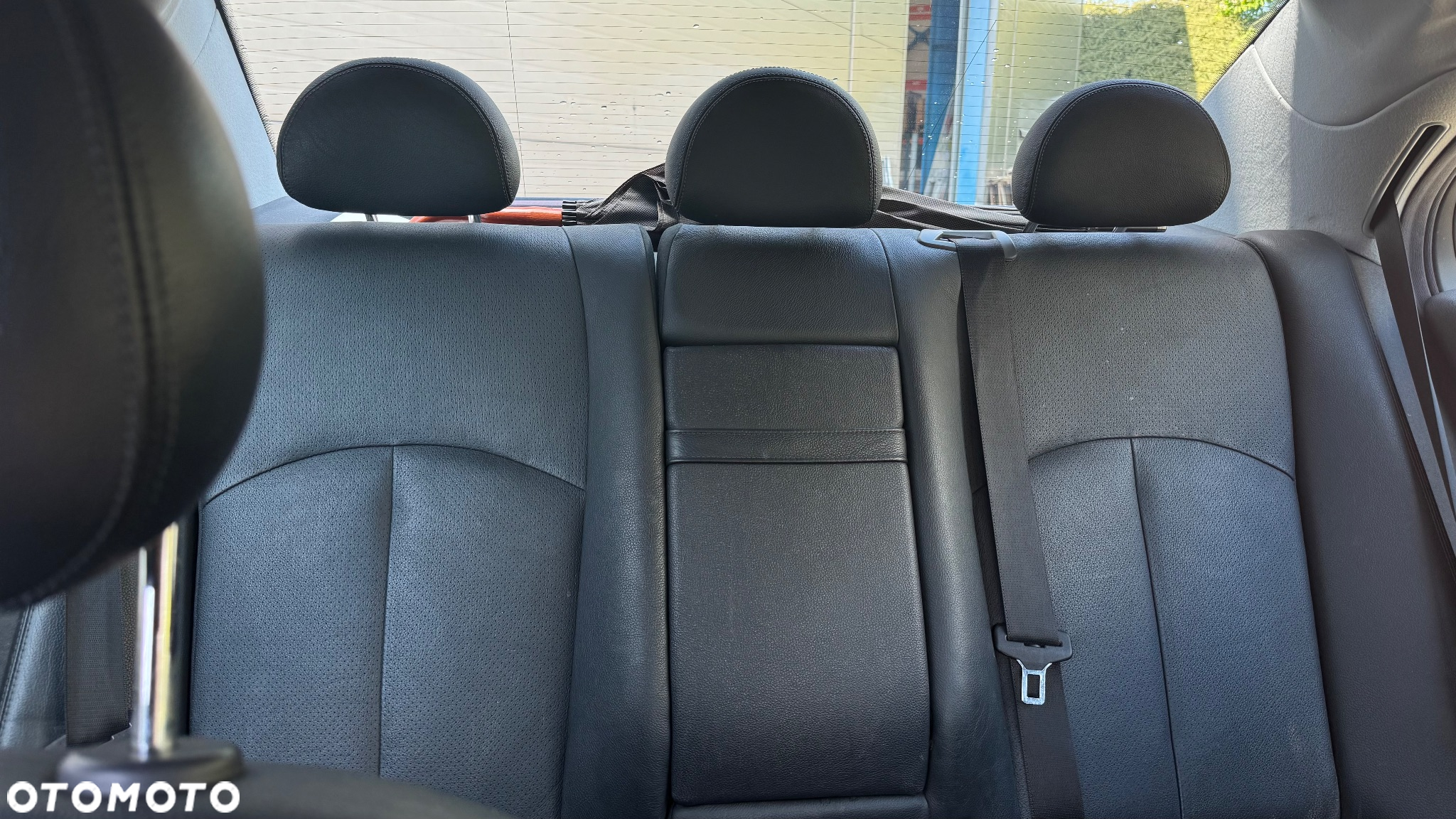 Mercedes-Benz Klasa E 320 T 4 Matic Elegance - 9
