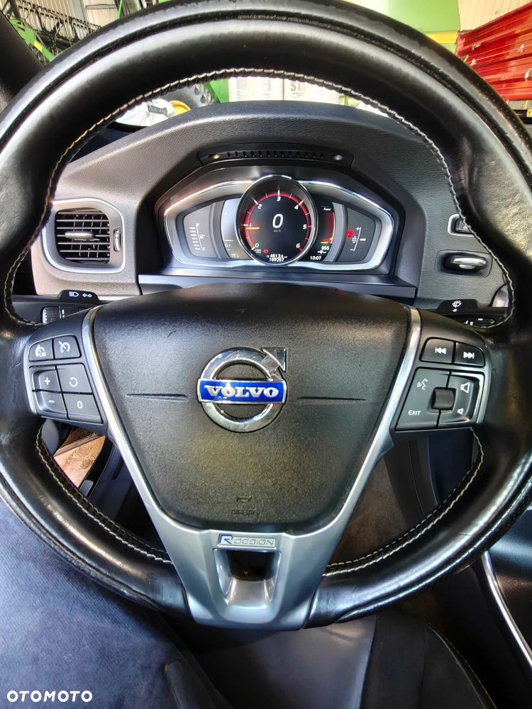 Volvo S60 D2 Drive-E R-Design Momentum - 4