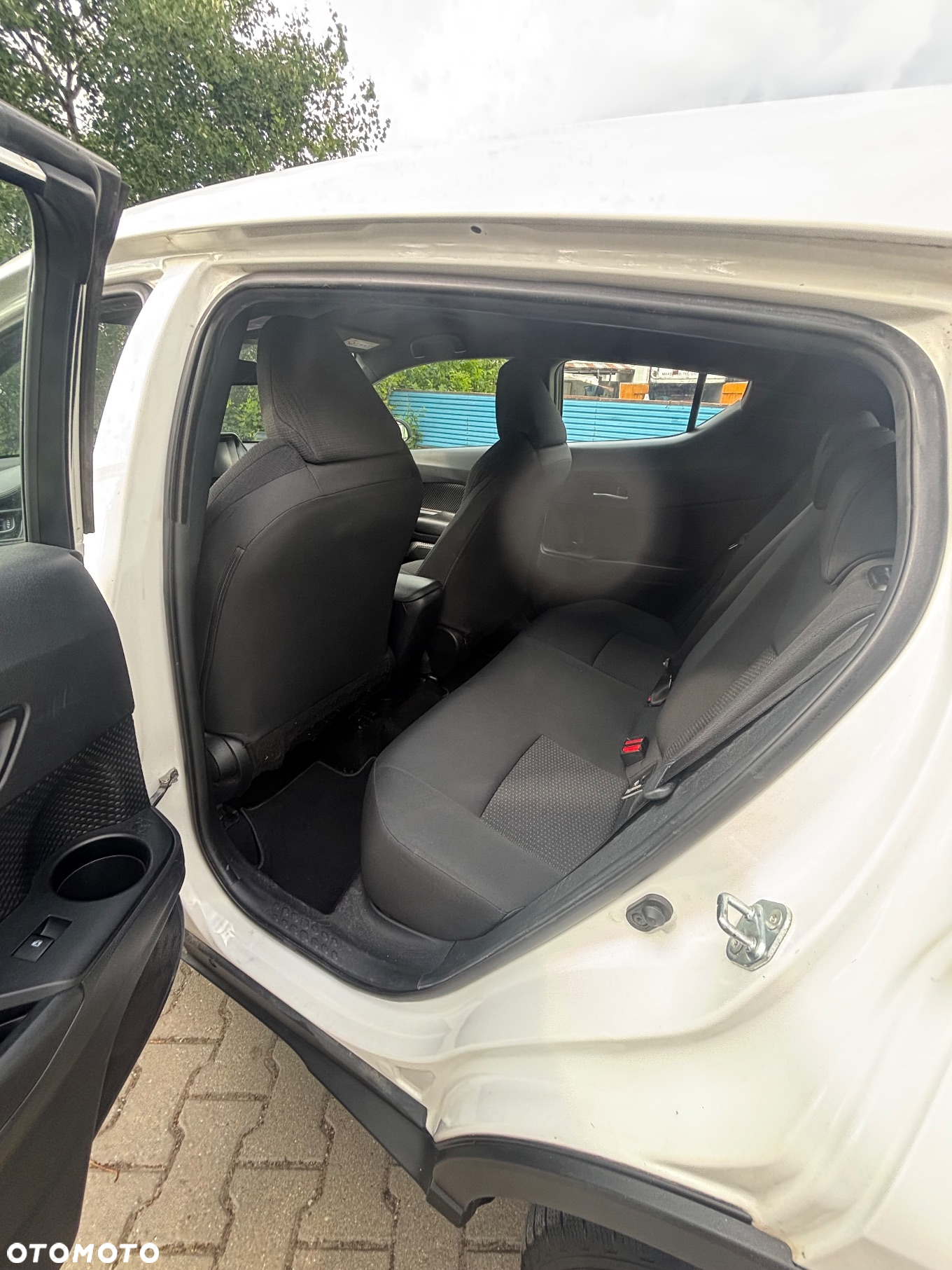 Toyota C-HR 1.2 T Premium - 8