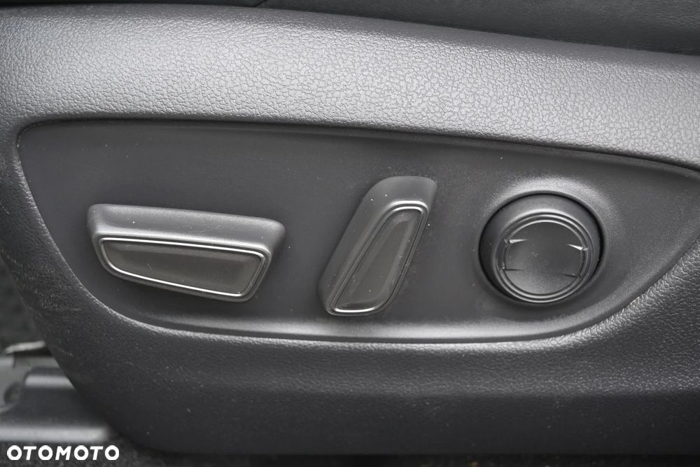 Toyota RAV4 - 27