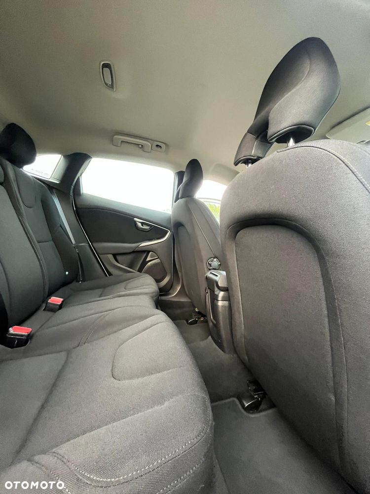 Volvo V40 - 20