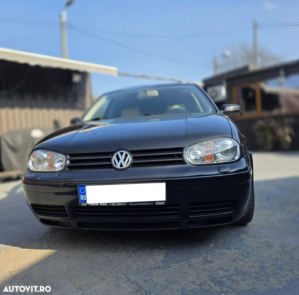 Volkswagen Golf 1.9TDI 4Motion Highline - 5