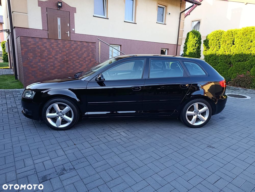 Audi A3 Sportback - 4