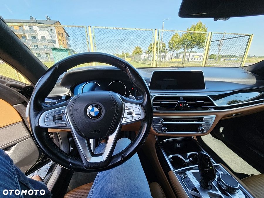BMW Seria 7 740d xDrive - 1