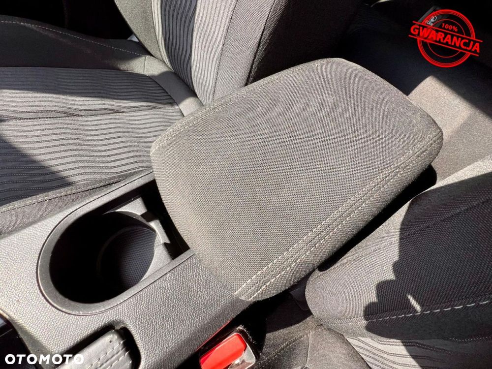 Peugeot 308 - 33