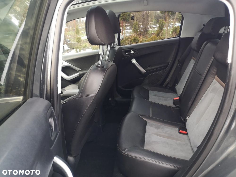 Peugeot 208 1.6 BlueHDi Active S&S - 15