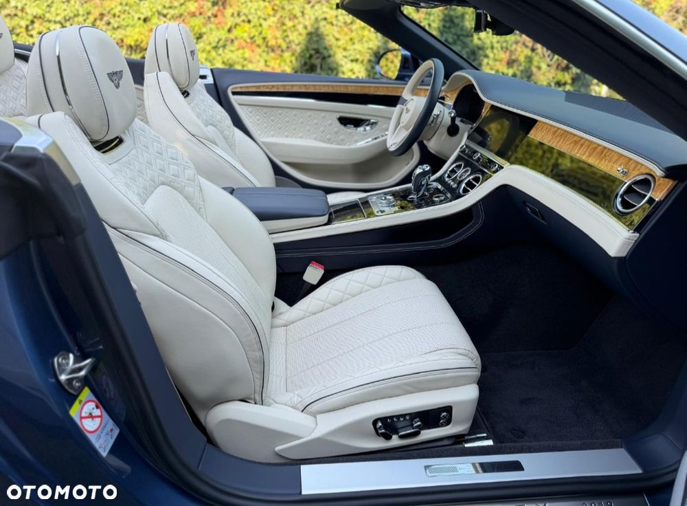 Bentley Continental GT V8 S Convertible - 13