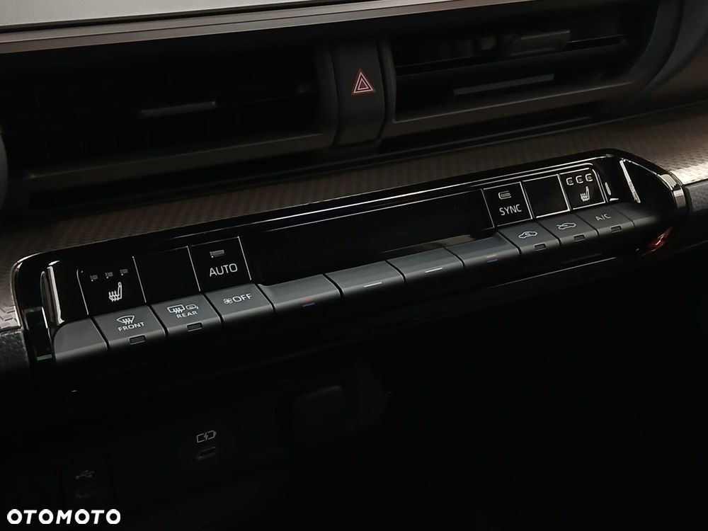 Toyota Prius - 14