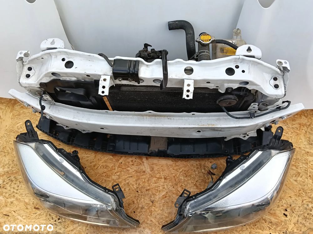 Toyota Yaris III 1.0 Maska Błotniki Lampy Pas Przedni Chłodnice - 10