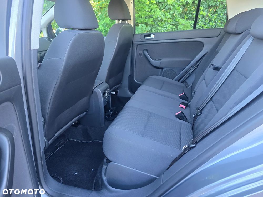 Volkswagen Golf Plus 1.6 TDI Highline - 14