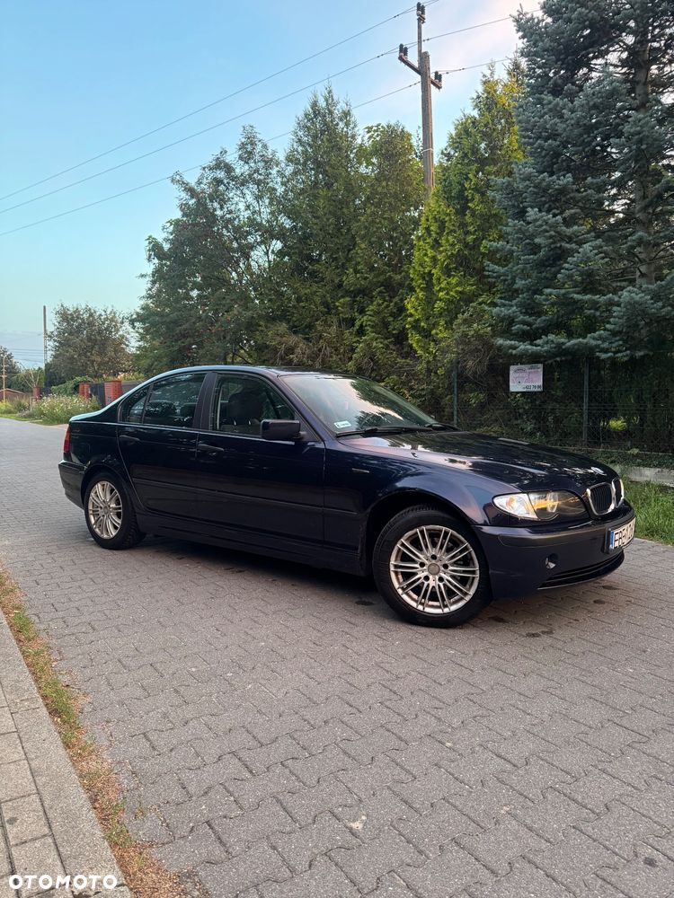 BMW Seria 3 318i - 8
