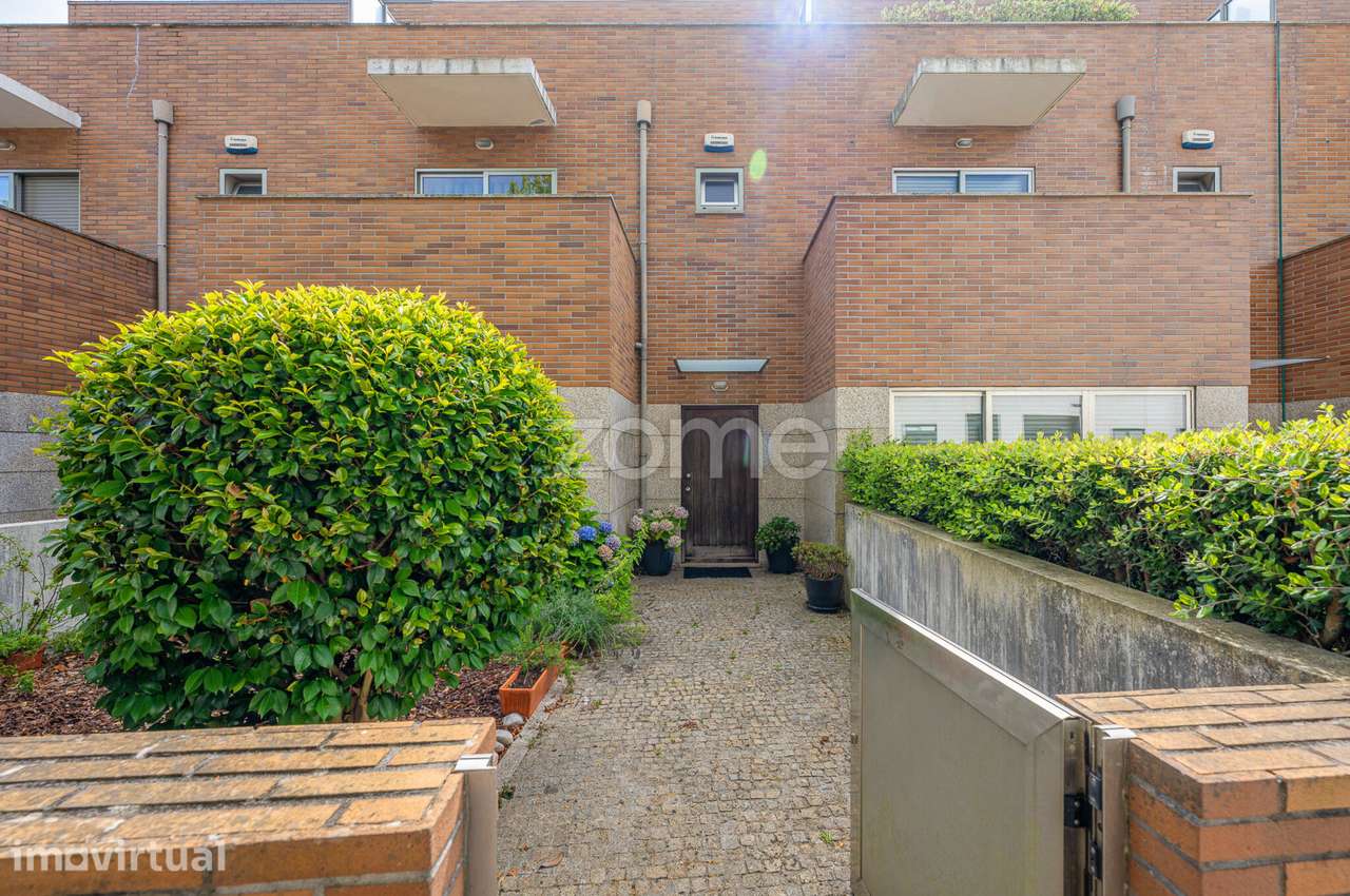 Moradia T3 de 4 pisos com garagem, terraços e logradouro, em Perosi... - Grande imagem: 3/60