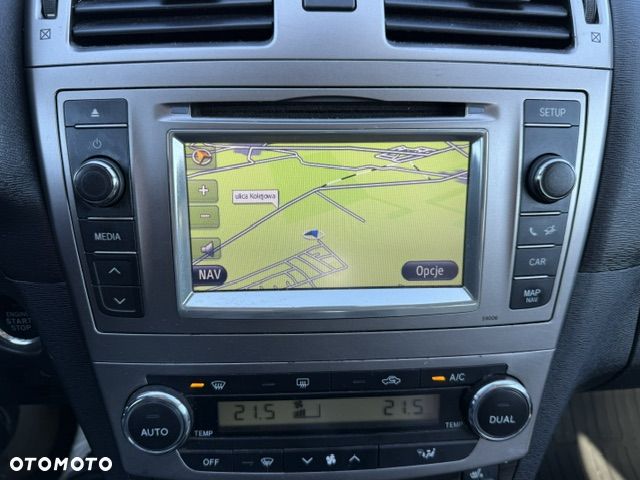 Toyota Avensis 2.0 D-4D Premium - 18