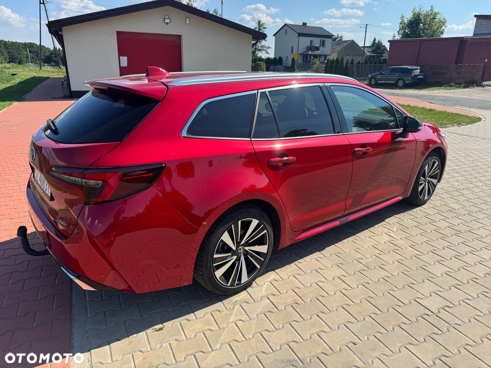 Toyota Corolla 2.0 Hybrid Executive - 23