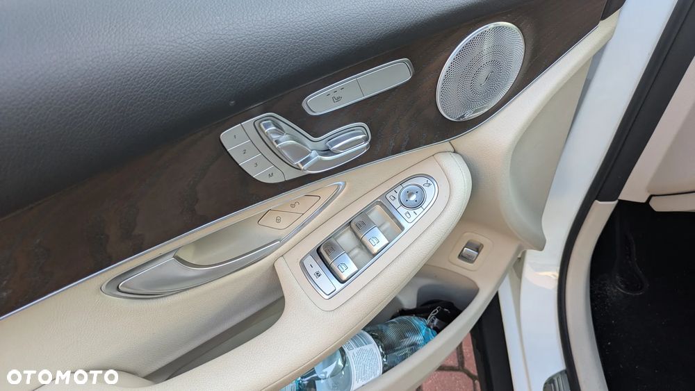 Mercedes-Benz GLC 300 4-Matic - 11