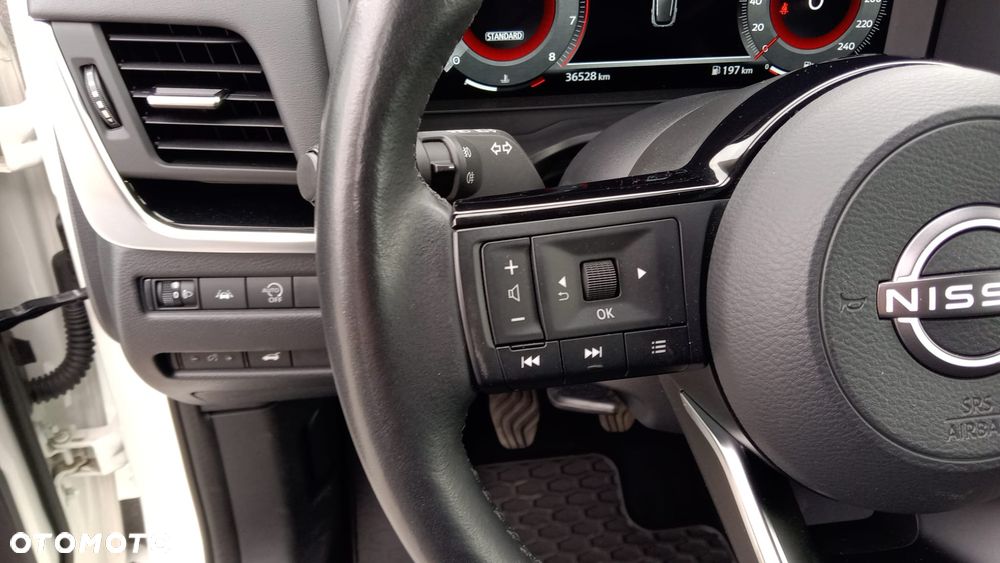 Nissan Qashqai 1.3 DIG-T N-Connecta - 7