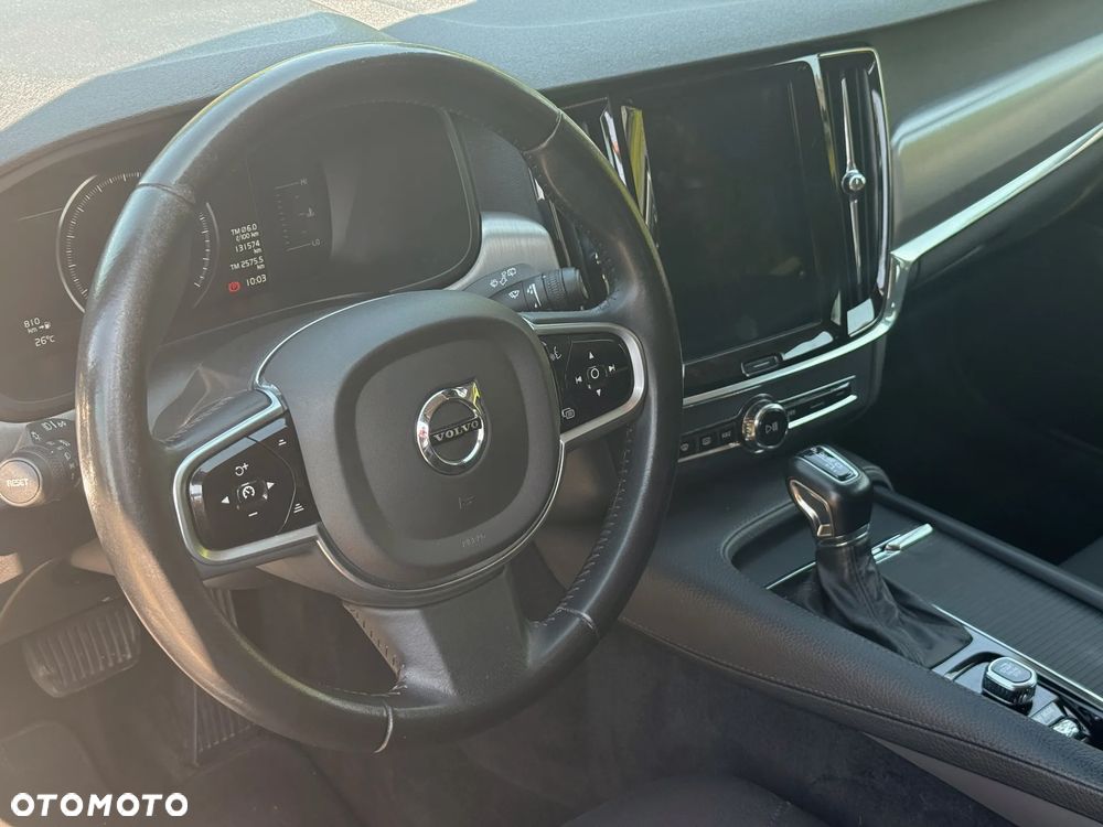 Volvo V90 D4 Momentum - 13