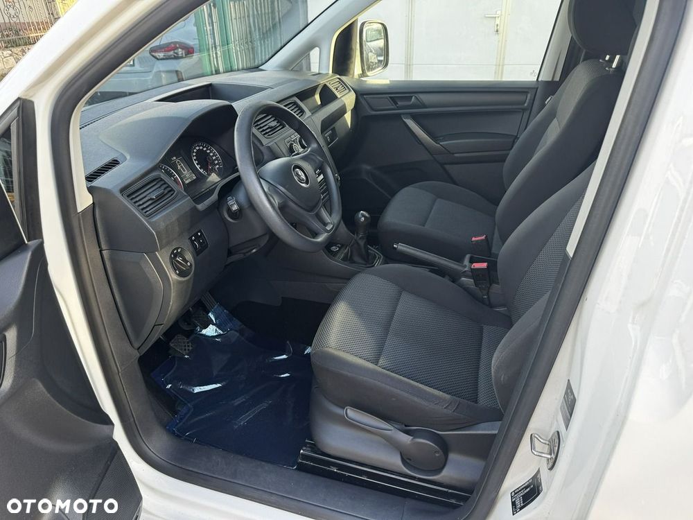Volkswagen Caddy - 11