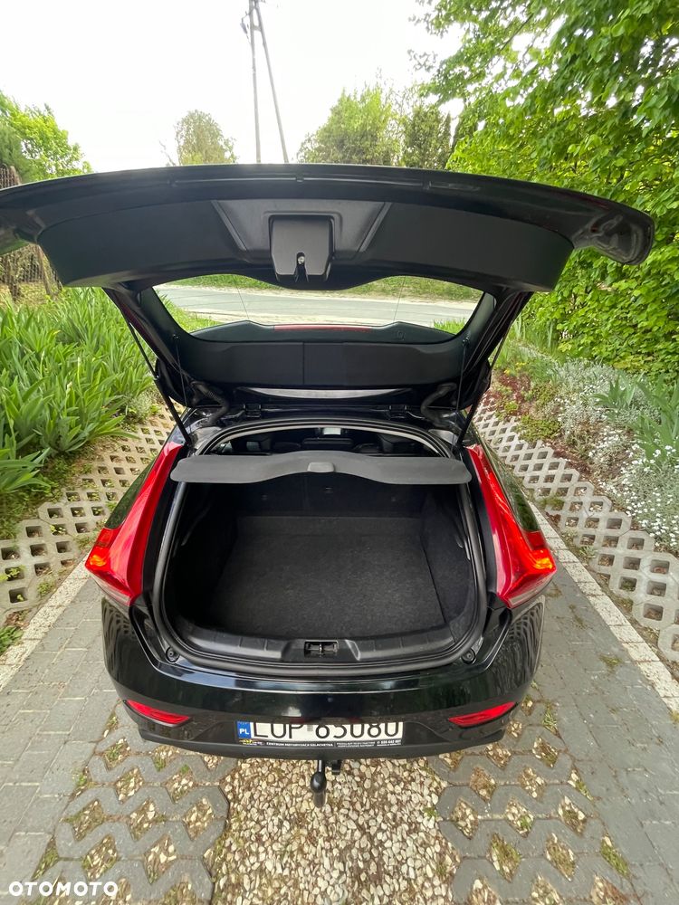 Volvo V40 - 27