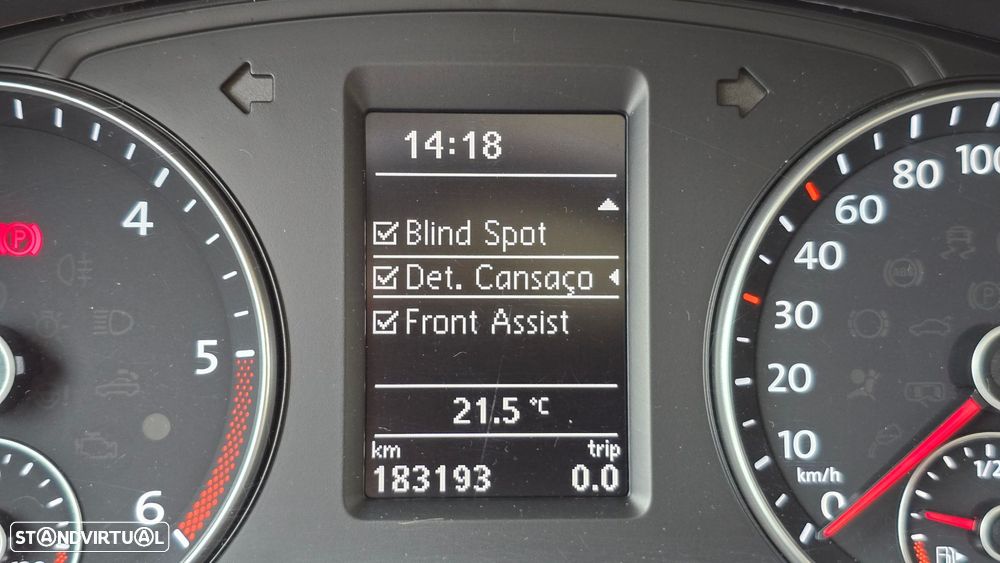 VW Sharan 2.0 TDI Blue Highline - 22