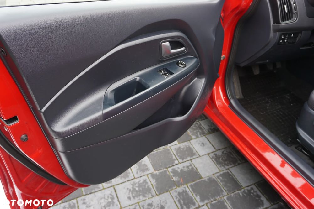 Kia Rio 1.2 L - 11
