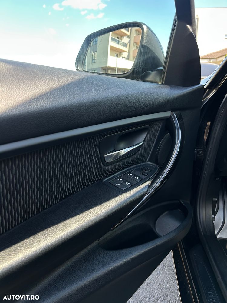 BMW Seria 3 318d Aut. Sport Line - 13