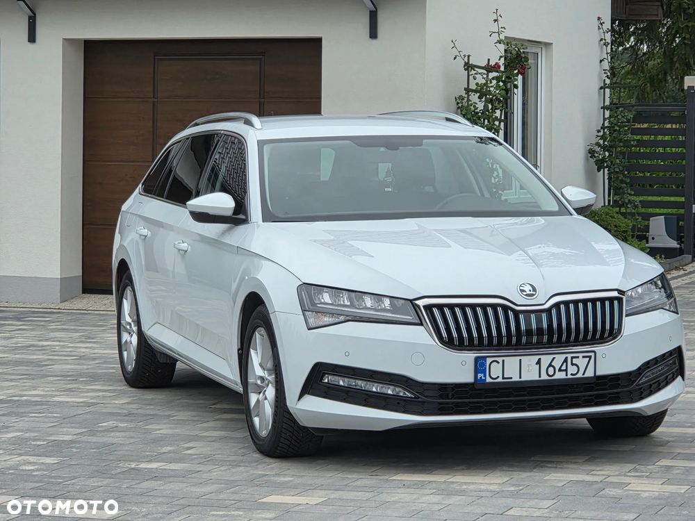Skoda Superb 2.0 TDI SCR Style DSG - 4